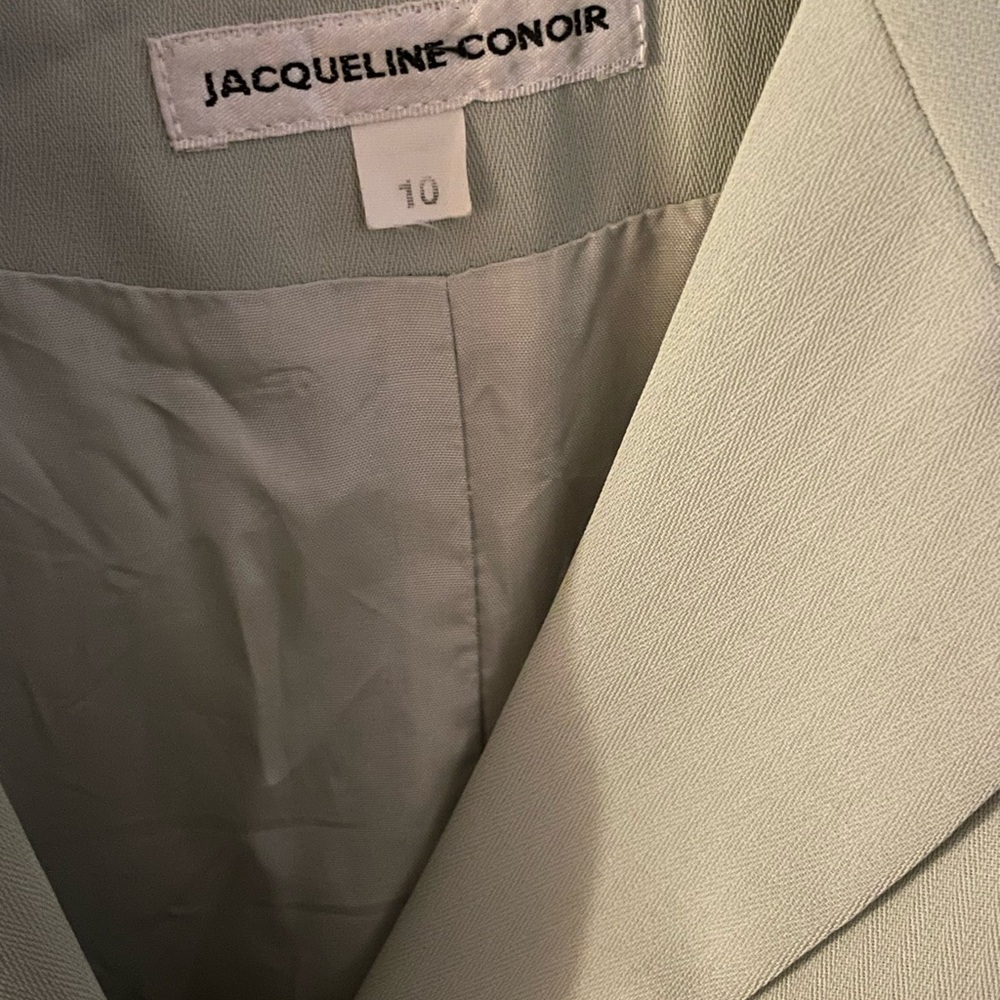 Lovely Jacqueline Conoir Jacket - Picture 3 of 5